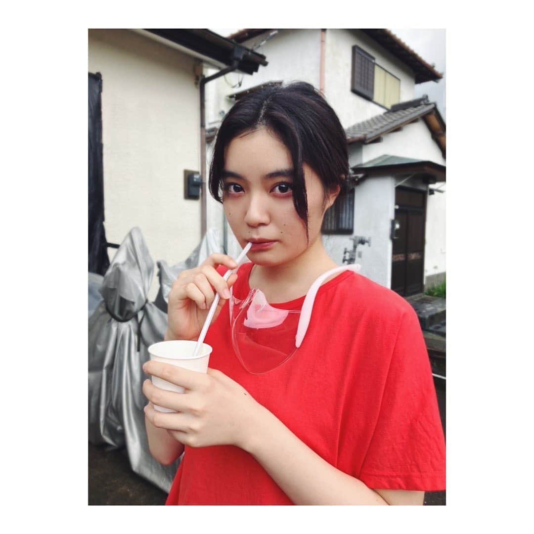 のインスタグラム：「. 7月22日(土)に映画『パラダイス／半島』の公開記念舞台挨拶があります。 私は16:40〜の池袋HUMAXシネマズで行われる回に参加させていただきます！ 是非お待ちしてます☺︎  #映画 #パラ半 #オフショット #吉田美月喜 #yoshidamizuki #yoshida #mizuki」