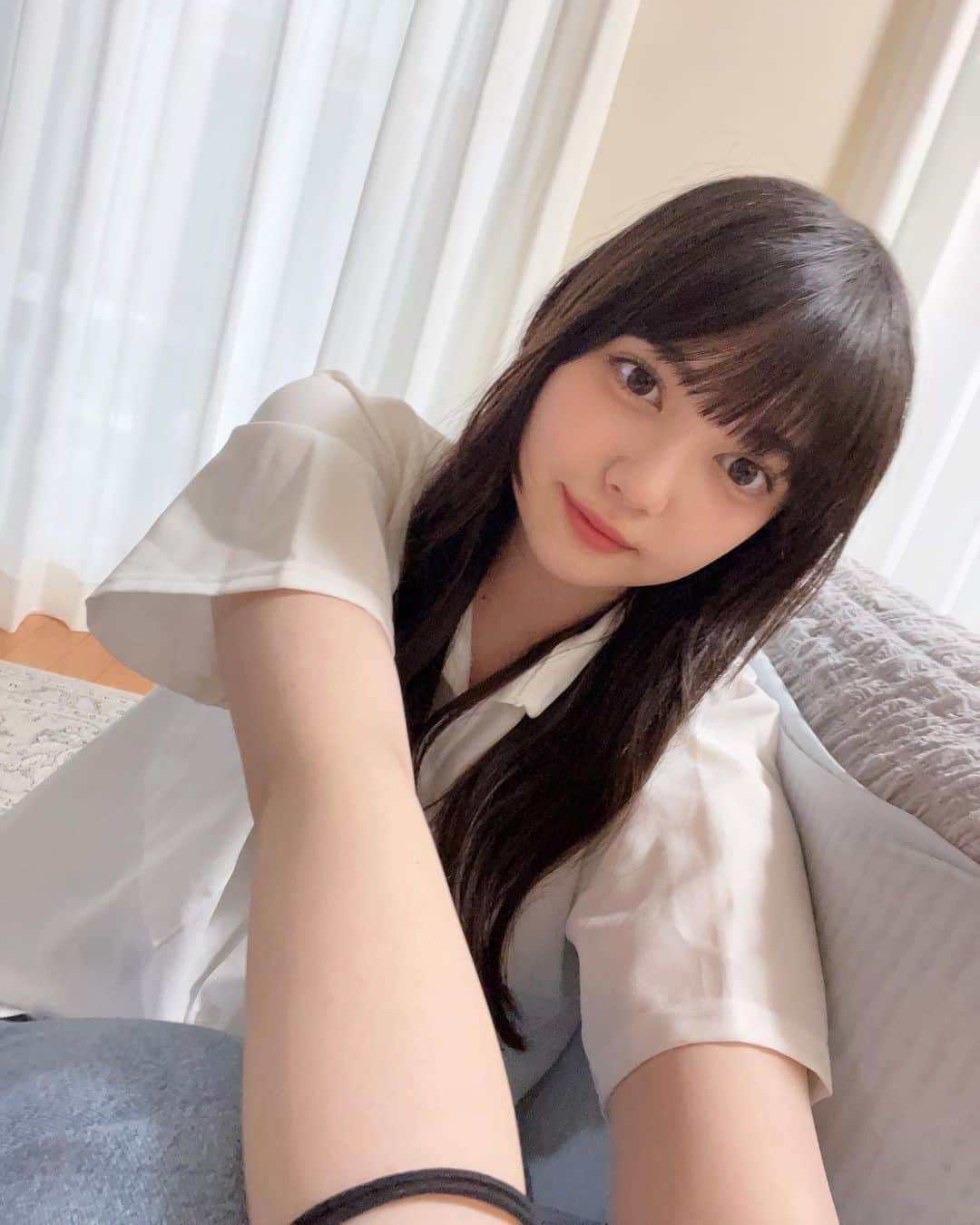 のインスタグラム：「・  七夕 お願い事叶うといいね   #06  #06년생  #06line  #高校生  #highschoolgirl  #japanesegirl  #jk  #jk2  #sjk  #七夕  #自撮り  #巻き髪  #おうち時間  #ootd  #selfie  #お家コーデ  #カジュアルコーデ  #17yearsold  #고등학생  #셀카  #데일리  #오오티디  #데일리룩  #메이크업  #お家デートしよ  #loungewear  #japanese  #夏コーデ  #summerstyle  #韓国ファッション」