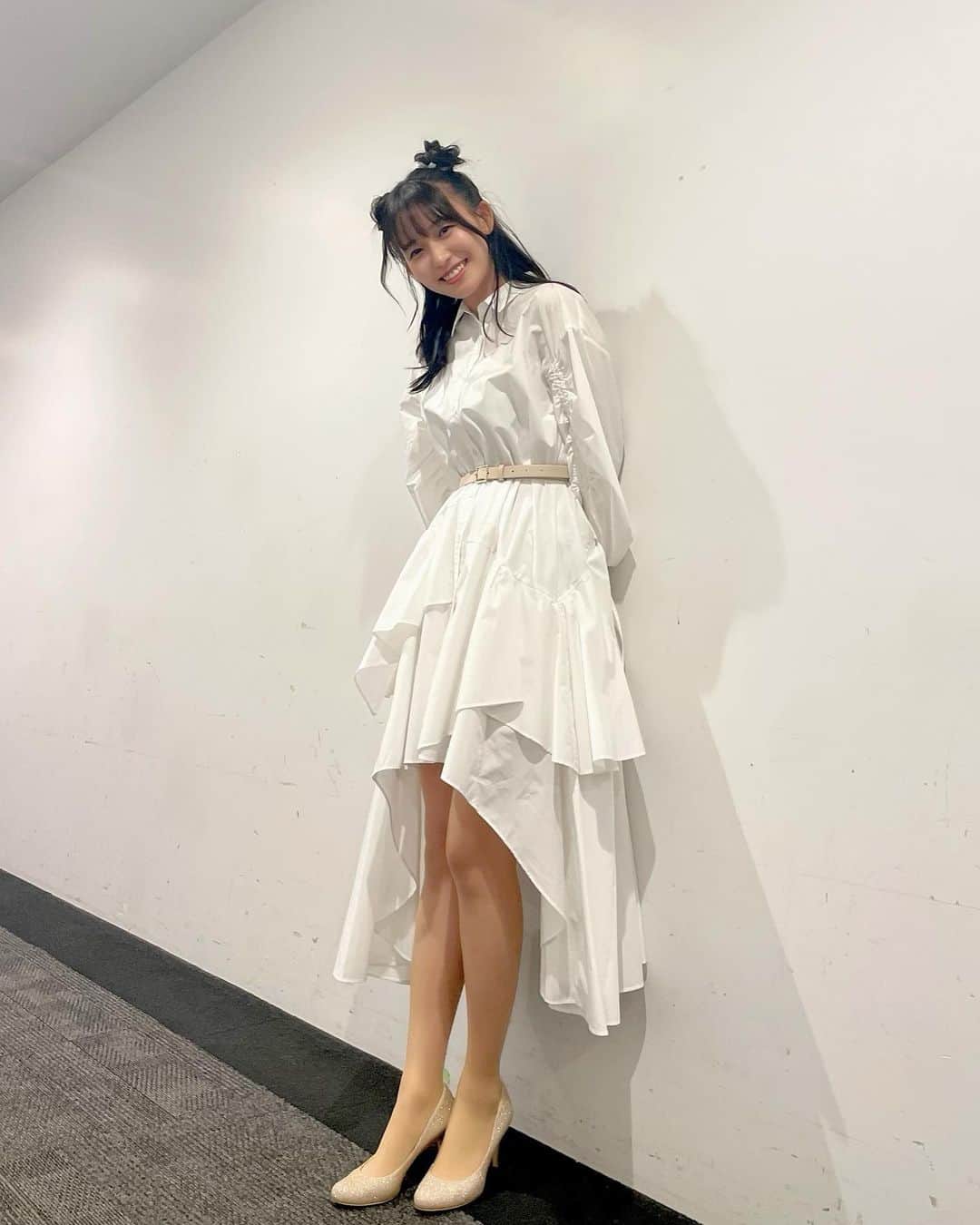 志田音々のインスタグラム：「⛵️ 今夜のAbema TV『クロちゃんとクルーちゃん』ご覧いただきありがとうございました☺︎✨ そしてTwitterのいいねとAbemaTVの投票のご協力、ありがとうございました🍀  暫定1位です‼︎  七夕ということで織姫さんコーデ🎋  かわいいワンピース♡ @snidel_official」