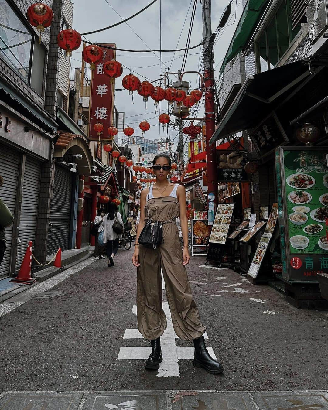 浜田咲希さんのインスタグラム写真 - (浜田咲希Instagram)「横浜中華街巡り🍜🇨🇳  しあわせ館のマリヤ様にアテンドして頂き @yokohama_ryukaihanten で 食べ放題🥟腹12分目まで 満たされて🤤💓 その後は @shiawasekan で 楽しみにしてた占いしてきたよ🔮 鑑定士の嬉子さんに スーパーパワーもらった〜❤️‍🔥 お洋服は安定の @shein_japan 様🤣💕  ID 11591924 PASS "sakihamada" 🔜15-20%OFF🎉  #fashion#ootd#code#outfit  #yokohama#japan#sightseeing」7月7日 21時54分 - sakihamada