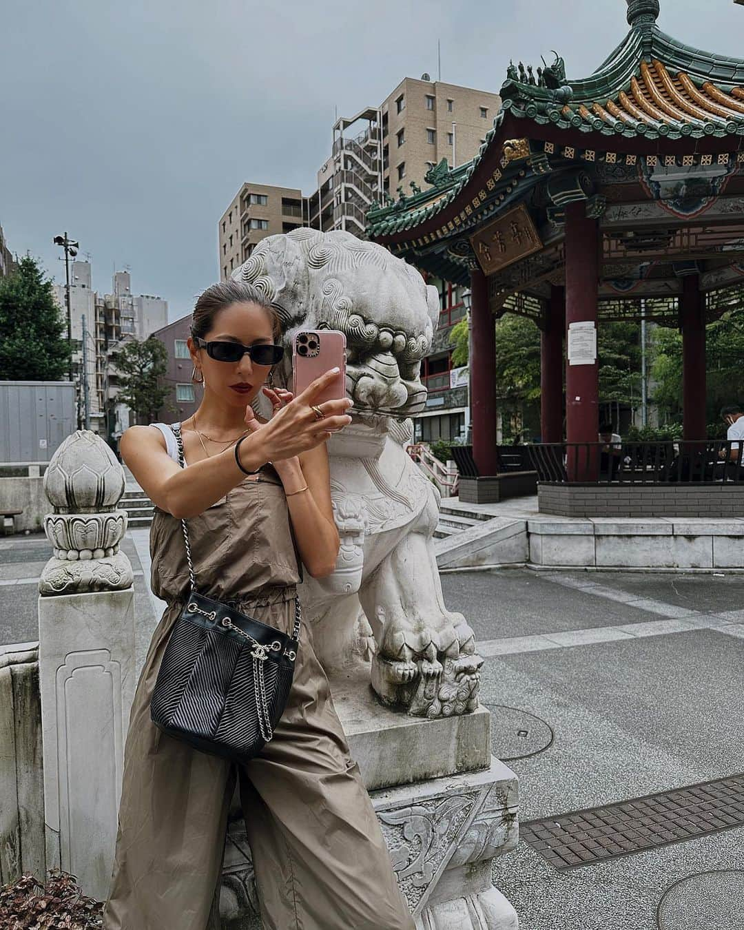 浜田咲希さんのインスタグラム写真 - (浜田咲希Instagram)「横浜中華街巡り🍜🇨🇳  しあわせ館のマリヤ様にアテンドして頂き @yokohama_ryukaihanten で 食べ放題🥟腹12分目まで 満たされて🤤💓 その後は @shiawasekan で 楽しみにしてた占いしてきたよ🔮 鑑定士の嬉子さんに スーパーパワーもらった〜❤️‍🔥 お洋服は安定の @shein_japan 様🤣💕  ID 11591924 PASS "sakihamada" 🔜15-20%OFF🎉  #fashion#ootd#code#outfit  #yokohama#japan#sightseeing」7月7日 21時54分 - sakihamada