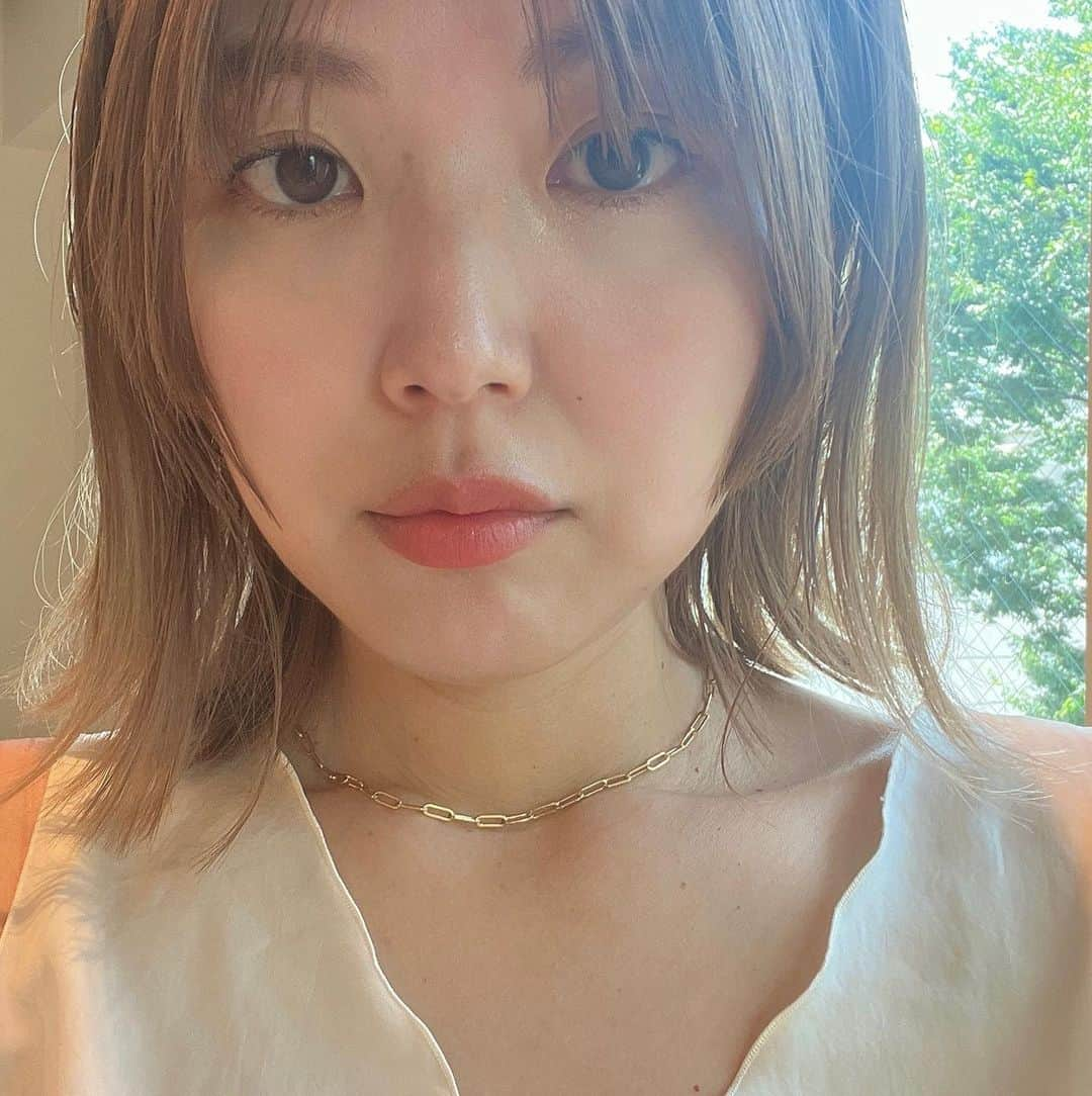 新倉真奈美さんのインスタグラム写真 - (新倉真奈美Instagram)「@chanel.beauty  ルージュココ　ボーム916  夏に付けたくなる 少しcreamyなcoral🧡  軽めの付け心地で 程よい色味✨」7月7日 22時01分 - mana0809