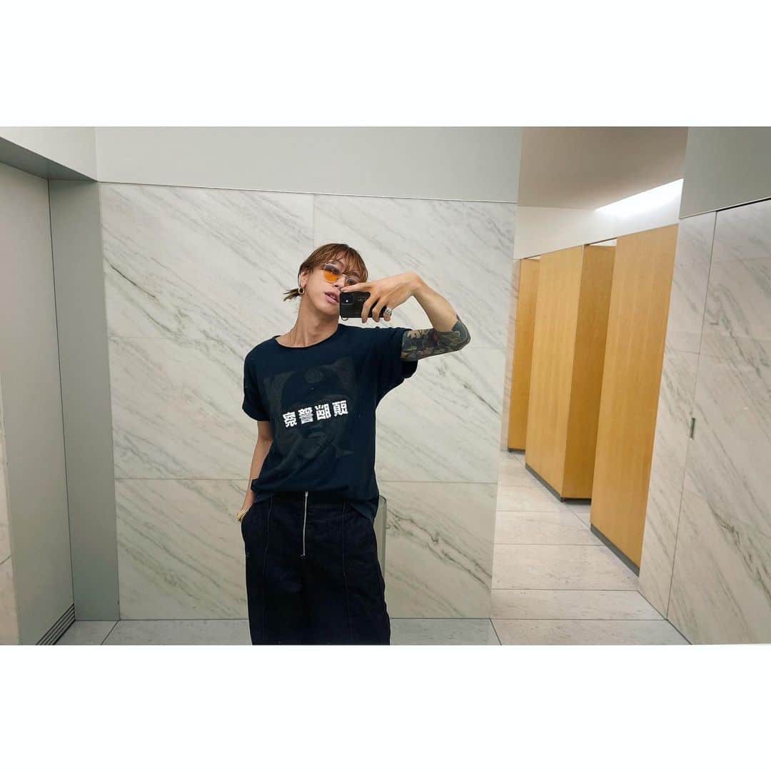 渋谷龍太さんのインスタグラム写真 - (渋谷龍太Instagram)「ミュージックステーション。ありがとうございました。  #ミュージックステーション #mステ #superbeaver #頭脳警察」7月7日 22時11分 - gyakutarou
