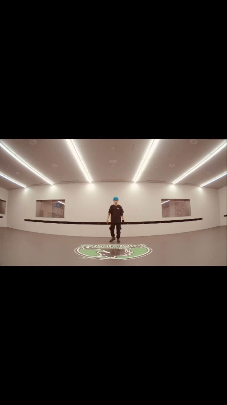 飯沼月光のインスタグラム：「360度カメラ🎥 バリュエンスのスタジオ最高🙌 @valuence_infinities  @redbullbcone」