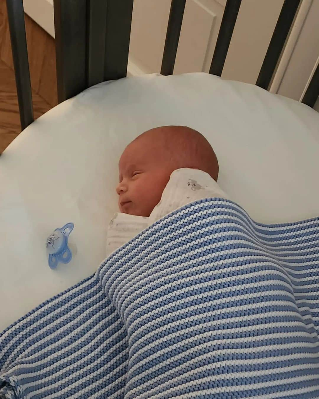 ヘイキ・コバライネンさんのインスタグラム写真 - (ヘイキ・コバライネンInstagram)「Thanks for all the greetings - our baby boy Emil Kasperi Kovalainen and mum (and dad 😄) are still doing well! We've adopted an "8 stop feeding strategy" everyday, otherwise business as usual.  For me it's back to rallying this weekend here in Hokkaido Japan. First gravel event of the season in JRC. Narrow and twisty roads are waiting for us, quite different to the Finnish roads but we're all ready to go with Rally Team AICELLO crew!」7月7日 22時20分 - heikkikovalainen