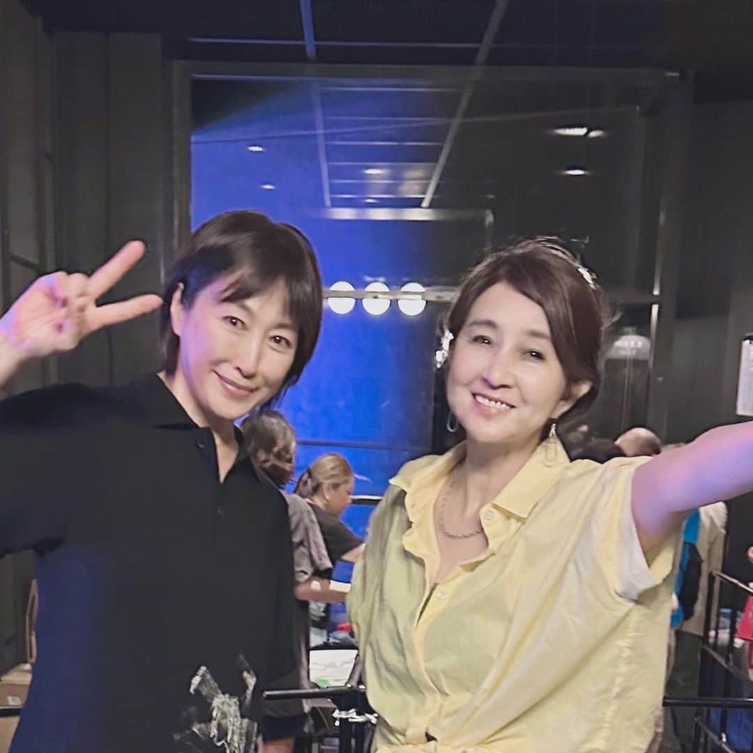 高島礼子さんのインスタグラム写真 - (高島礼子Instagram)「7／7 相川七瀬さんのLIVE🎙️ 笑顔が最高🤩✨ 圧倒される迫力の LIVE🎙️ 秋吉久美子さんに遭遇 何かとご縁があります❣️  #相川七瀬　さん #秋吉久美子　さん #ライブ  #ロック」7月7日 22時28分 - reico.official