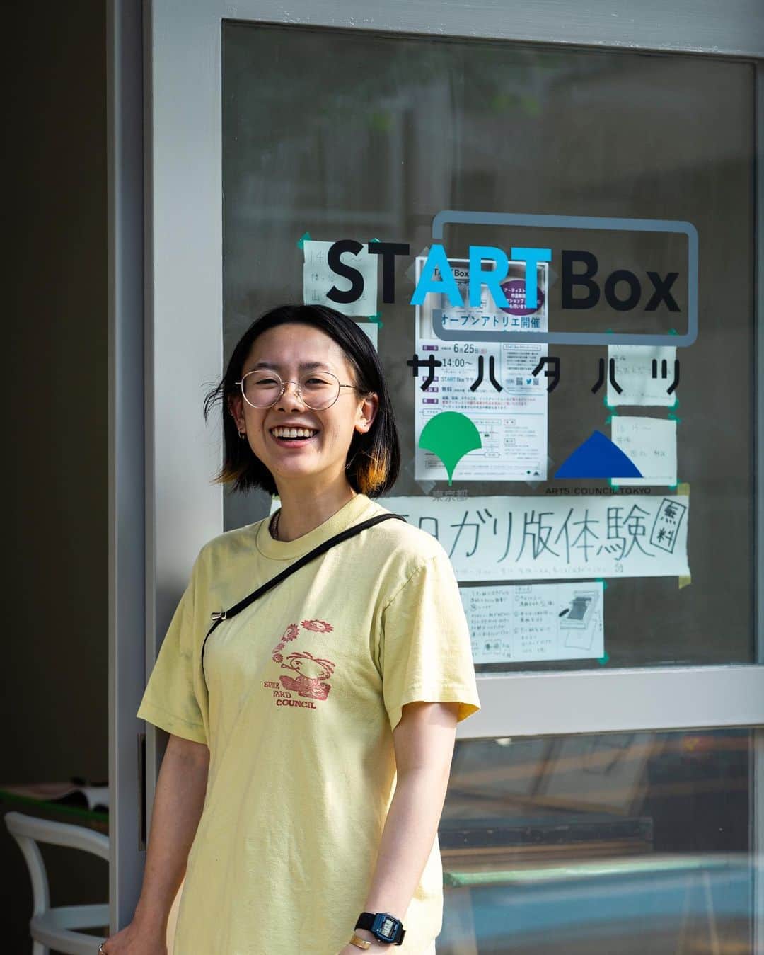 Promoting Tokyo Culture都庁文化振興部さんのインスタグラム写真 - (Promoting Tokyo Culture都庁文化振興部Instagram)「START Box Sasahatahatsu, a creative space utilising a vacant storefront in a metropolitan housing complex in the Sasazuka - Hatagaya area, opened in April. The project provides artists seeking a place to create with an easy-to-use space where new encounters can be made.  The first phase of the open atelier, which took place on June 25th, was attended by five talented artists showcasing their unique approaches. Their artworks provided a glimpse into the vibrant art scene in Tokyo.   Stay tuned for upcoming activities and unseen works by these talented individuals.  Artists in order of appearance: Kaho Hayakawa @kaho.hayakawa Yutaro Yamada @yutaro__yamada Haruka Yamada @haarukka.yamada Mai Yamamoto @glass_mai_ Yuki Oeda @oooooooedaaaaaa  -  渋谷区にある笹塚〜幡ヶ谷エリアの都営住宅の空き店舗を活用した創作活動スペース「START Box ササハタハツ」が、今年4月にオープンしました。 このプロジェクトでは、創作場所を求めるアーティストを対象に、利用しやすく新たな出会いや交流も生まれるような場を提供されています。  6月25日に行われた第一期のオープンアトリエには、様々なアプローチで創作をする5名のアーティストが参加。 作品や創作風景を通して、東京のアートの今を間近に感じられる機会となっていました。  アーティストの皆さんの今後の活躍とまだ見ぬ作品の数々に、ぜひご期待ください。  【活動アーティスト】※写真掲載順 ※敬称略 早川 佳歩　　　@kaho.hayakawa 山田 悠太郎　　@yutaro__yamada 山田 悠　　　　@haarukka.yamada 山本 麻以　　　@glass_mai_ おおえだ ゆき　@oooooooedaaaaaaa  #tokyoartsandculture  #artspace#artistinresidence  #shibuya #STARTBoxササハタハツ #ササハタハツ #渋谷 #artoftheday #fineart #artstagram #artlover #fineartphotography #art_of_japan_ #artjournal #artworld #arthistory #finearts #artworkoftheday #artandculture #artsandculture #artculture #loveofart #artexperience #culturalexperience #artlovefeed #cultureofcreatives #creativeart #exhibitionview #artexhibition #exhibitions」7月7日 22時28分 - tokyoartsandculture