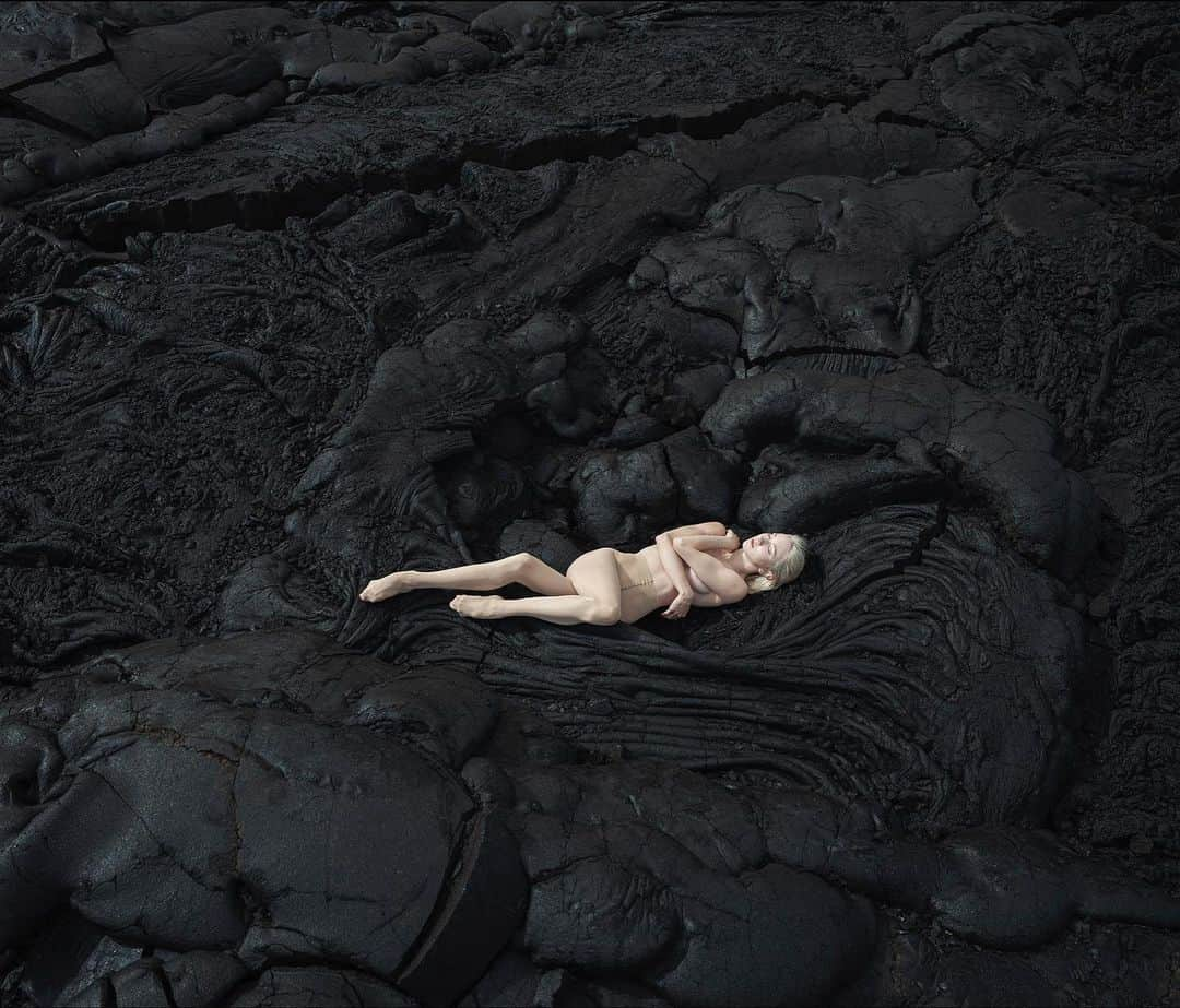 ballerina projectさんのインスタグラム写真 - (ballerina projectInstagram)「𝐌𝐢𝐤𝐚𝐞𝐥𝐚 𝐊𝐞𝐥𝐥𝐲 in Hawaii Volcanoes National Park. 🌋  @mikaelakelly__ #mikaelakelly #ballerinaproject #hawaiivolcanoesnationalpark #bigisland #hawaii @wolford #wolford #hosiery   Ballerina Project 𝗹𝗮𝗿𝗴𝗲 𝗳𝗼𝗿𝗺𝗮𝘁 𝗹𝗶𝗺𝗶𝘁𝗲𝗱 𝗲𝗱𝘁𝗶𝗼𝗻 𝗽𝗿𝗶𝗻𝘁𝘀 and 𝗜𝗻𝘀𝘁𝗮𝘅 𝗰𝗼𝗹𝗹𝗲𝗰𝘁𝗶𝗼𝗻𝘀 on sale in our Etsy store. Link is located in our bio.  𝙎𝙪𝙗𝙨𝙘𝙧𝙞𝙗𝙚 to the 𝐁𝐚𝐥𝐥𝐞𝐫𝐢𝐧𝐚 𝐏𝐫𝐨𝐣𝐞𝐜𝐭 on Instagram to have access to exclusive and never seen before content. 🩰」7月7日 22時34分 - ballerinaproject_