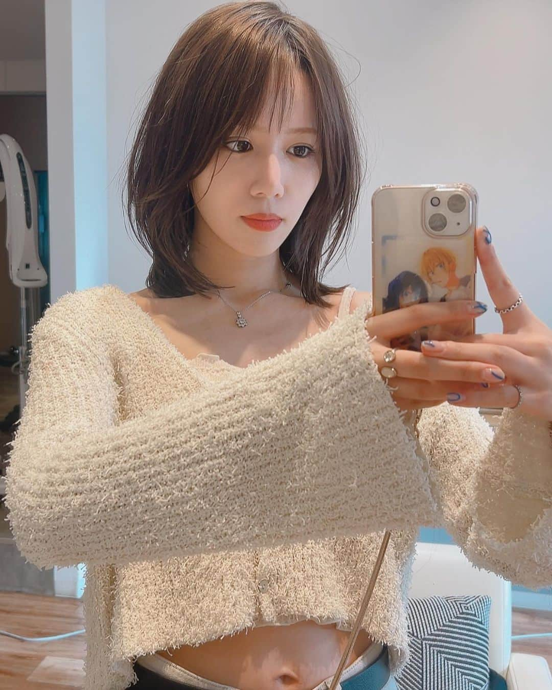 原望奈美さんのインスタグラム写真 - (原望奈美Instagram)「#hairsaloncalm #恵比寿 ♡ ⁣ ⁣エクステ卒業して #レイヤーカット #2wayバング #バイオレットカラー #アッシュブラウン にしてもらいました💇‍♀️✨ ⁣ ⁣ ⁣ ⁣☑️Hair salon CALM 東京都目黒区三田2-3-20伊藤ビル1F #stylist : Yamada  ⁣ ⁣ ⁣#ミディアムヘアアレンジ #恵比寿ヘアサロン #東京ヘアサロン #エクステ卒業 #ファッション #ヘアメイク #スタイリスト #hairfashion #haircut #hiarcolor #헤어디자이너 #헤어스타일 #헤어메이크업 #거울샷 #거울샷그램 #일상그램 #오오티디룩  ⁣ ⁣ ⁣ ⁣ ⁣ ⁣ ⁣ ⁣ ⁣ ⁣ ⁣ ⁣ ⁣」7月7日 23時29分 - vo_nozomi