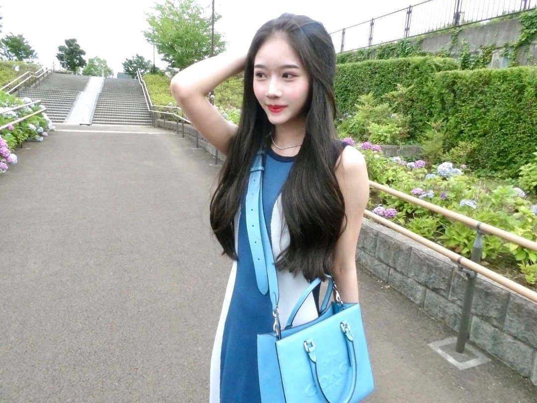 天翔天音のインスタグラム：「📸  #七夕 ですね🎋  一眼レフで撮るとレトロ感出るのが好き☘️  #天翔天音 #ootd #fashion #05 #ljk #夏 #カメラ」