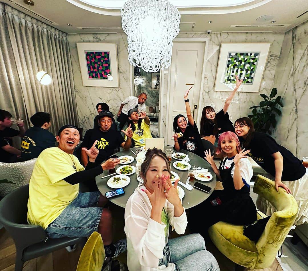 マッコイ斉藤のインスタグラム：「みなさんご苦労様でした。」