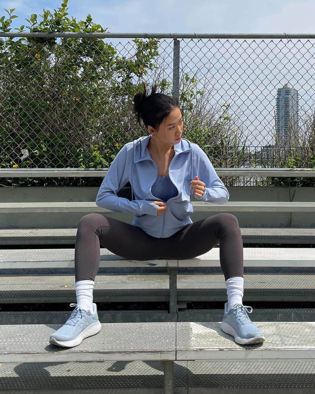 uniqlousaのインスタグラム：「Flex on them 💪 in activewear with breathable, fresh-feeling AIRism technology and UV protection!  🧴 With UV protection it’s like wearing sunscreen, but with style!  Visit UNIQLO.com to shop more AIRim + UV protection looks!  #Uniqlo #Uniqlousa #Airism」