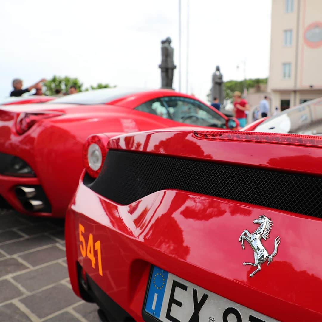 フェラーリさんのインスタグラム写真 - (フェラーリInstagram)「This year’s #FerrariTribute #MilleMiglia was nothing less than sensational. The arduous five day, 2000 km journey stands as a testament to the lasting legacy that #Ferrari has had on automotive and racing cultures alike.  Beginning in #Brescia, the many participants travelled down to #Rome, before setting their sights on #Asti, eventually completing the route in #Milan.  Among the many Ferrari models in the event were a #FerrariF512M, the #Ferrari860Monza, a #FerrariRoma and even the #Ferrari812CompetizioneA.  Read about the event in the #FerrariMagazine at the link in bio.」7月8日 0時22分 - ferrari