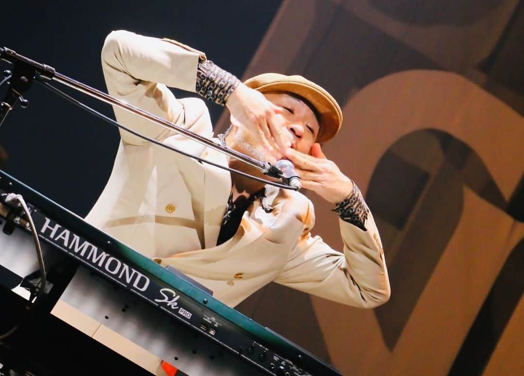 東京スカパラダイスオーケストラさんのインスタグラム写真 - (東京スカパラダイスオーケストラInstagram)「本日のライブ写真🤳  "JUNK or GEM〜Spring&Summer" @東京•J:COMホール八王子  #スカパラ #JUNKorGEM」7月8日 1時38分 - tokyoska_official