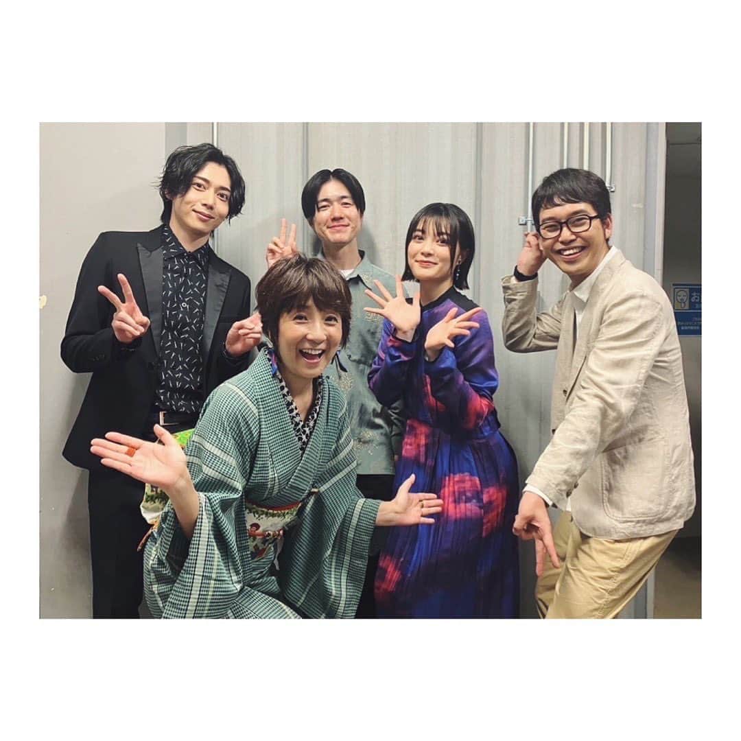 のインスタグラム：「. 今日は映画『パラダイス／半島』の舞台挨拶でした！  映画の話ではないお話も沢山わちゃわちゃしていましたが、とても楽しい舞台挨拶でした！ やっぱり皆さん優しくて楽しい方々です☺️  昨日から公開されていますので是非劇場に足を運んでみてください☺︎  #PR #パラ半 #映画パラ半 #舞台挨拶 #吉田美月喜 #yoshidamizuki #yoshida #mizuki」