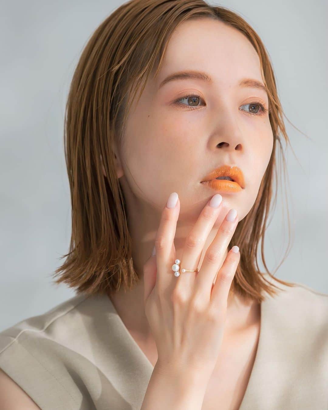 はれこのインスタグラム：「URBAN RESEARCH ROSSOで取り扱いのアクセサリー 『Favorible』の撮影をしました💍  去年の冬にもご好評だったブランドの新作です🍽️ ぜひチェックしてみてください🤍  -  #urbanresearch #アーバンリサーチ #urbanresearchrosso」