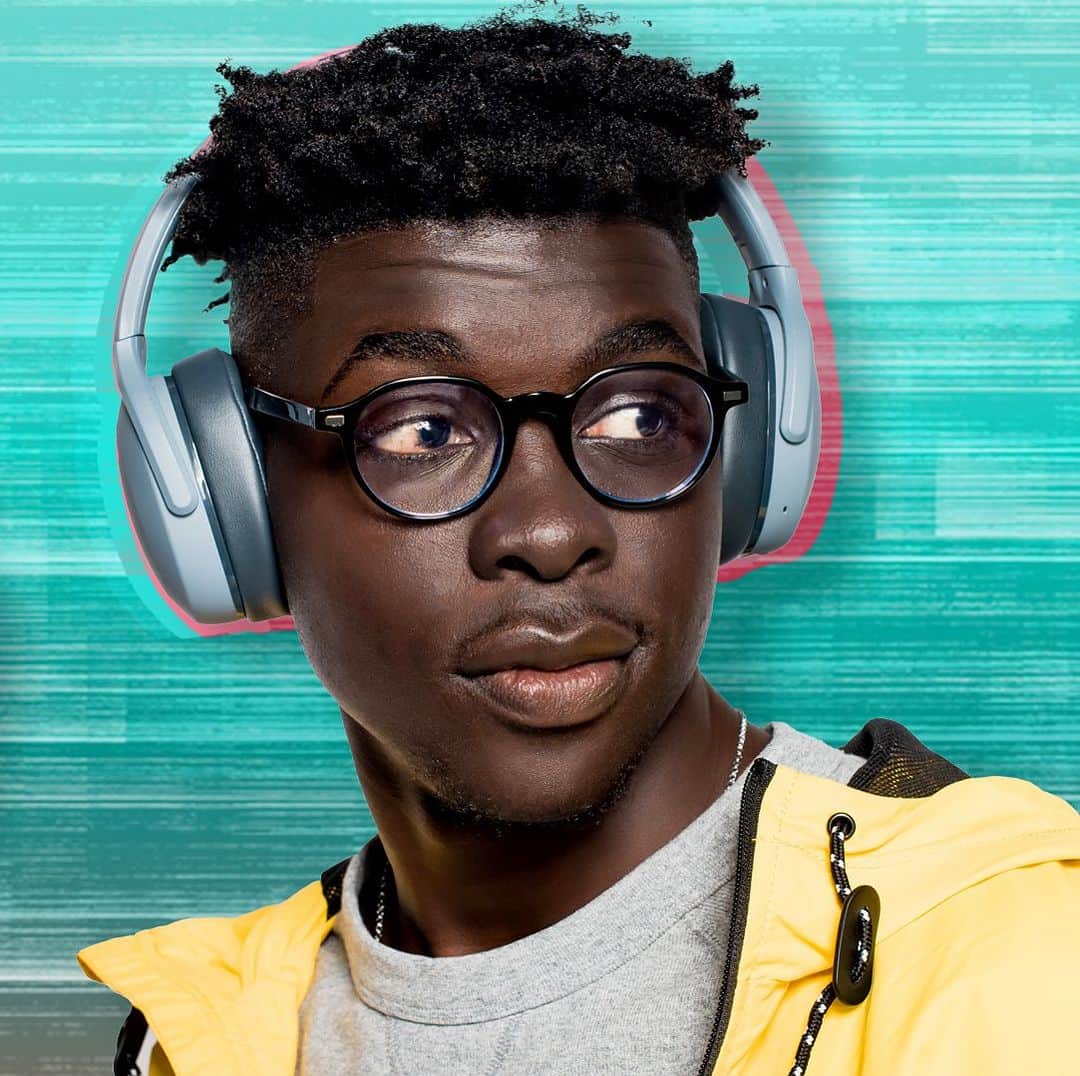Skullcandy Japanのインスタグラム：「Crusher Evo Chill Grey💀 サブウーファー搭載振動するヘッドホン🎧  スライダーを上げると骨まで揺さぶるような重低音を響かせます⚡️」