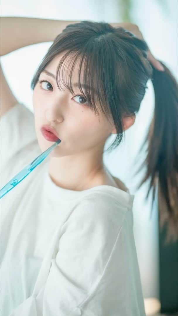 石井陽菜のインスタグラム：「みんなはどの写真が好き？📸  #被写体 #彼女感 #ファインダー越しの私の世界 #作品撮り #いいね返し」