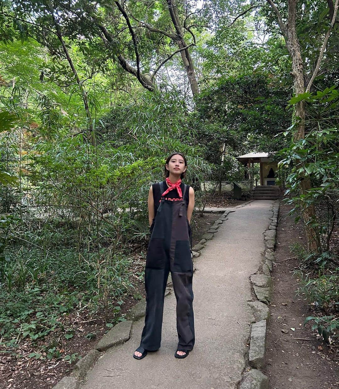 中田みのりさんのインスタグラム写真 - (中田みのりInstagram)「このサロペットお気に入りでかれこれ5年くらい着てる🐕  #🤳👗👧🏻」7月22日 20時37分 - minori_nakada