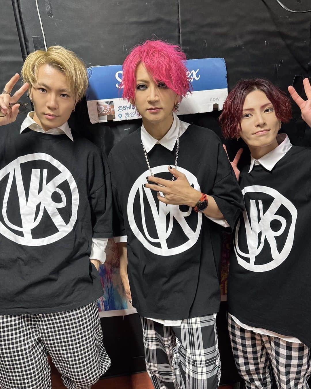 Ikuoのインスタグラム：「SHIBUYA REX presents 【 Get on summer ! 】 無事終了！！ ヤバい！ 楽しすぎた！！  168先輩 KING先輩 セバス先輩w  ありがとうございました！  そして ご来場のみなさん ありがとうございました！！  渋谷学園軽音部 とてもいい経験をさせてもらいました！!  9月24日の 誕生日ワンマンでまたお会いしましょう！！  #168 #king #masato #tatsu #ikuo」