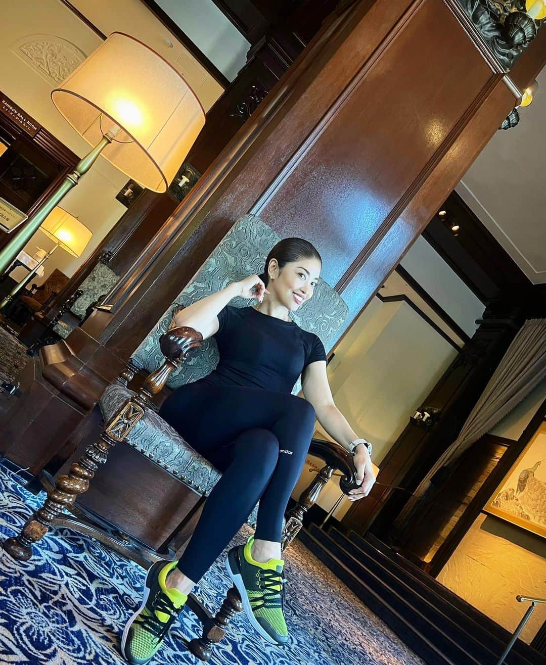 Meg（メグ）さんのインスタグラム写真 - (Meg（メグ）Instagram)「🖤🤍 #classic  . . .  #ホテルニューグランド #ホテルニューグランド結婚式  #clasic  #classy #elegant  #ブライダル #ボディメイク #ブライダルボディメイク #パーソナルトレーニング」7月22日 21時00分 - sugar_meg