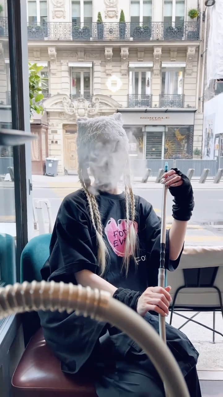 苺りなはむのインスタグラム：「What flavor of shisha flavor do you like?🫐」