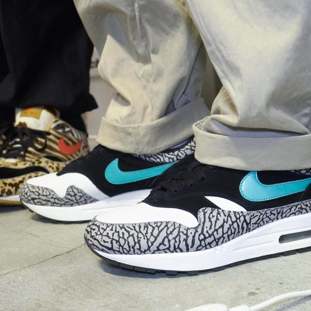 小島奉文さんのインスタグラム写真 - (小島奉文Instagram)「. Nike ＆atmos が主催する AIR MAX COMMUNITY を広めるイベント CLUB AIR MAX VOL.2 を @atmos_kanazawa team と @pan_kanazawa さんとご一緒に金沢で開催しました。今後も勢力的に全国各地で開催していきたいと思います。次は多分札幌？です。 . #clubairmax #nikeatmos #nikeairmax #airmaxcommunity #airmax #atmos #pankanazawa #ナイキ #エアマックス」7月22日 21時13分 - koji198139