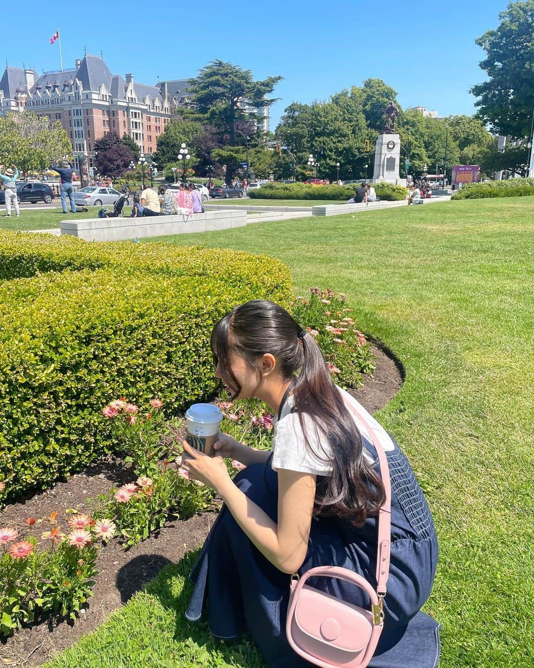 天海ありいさんのインスタグラム写真 - (天海ありいInstagram)「🇨🇦  色んなお店でお買い物してまわって幸せだった日🧡  ．   #canada  #victoria  #05 #05line  #jkブランド #jk3  #ヘアアレンジ  #ポートレートモデル #ヘアモデル  #カットモデル  #サロンモデル  #せるふぃー  #セルフィー  #レイアウト #いいね #いいね返し  #likes  #ootdstyle  #ootd  #ootdfashion  #followme」7月22日 21時18分 - ally__1020