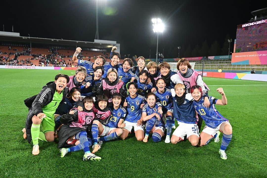 長野風花のインスタグラム：「.  No better way to start off the tournament!  Thank you for all your support 🇯🇵  たくさんの応援ありがとうございました！ 次もみんなで勝ちにいこう！  #fifawwc #nadeshiko」
