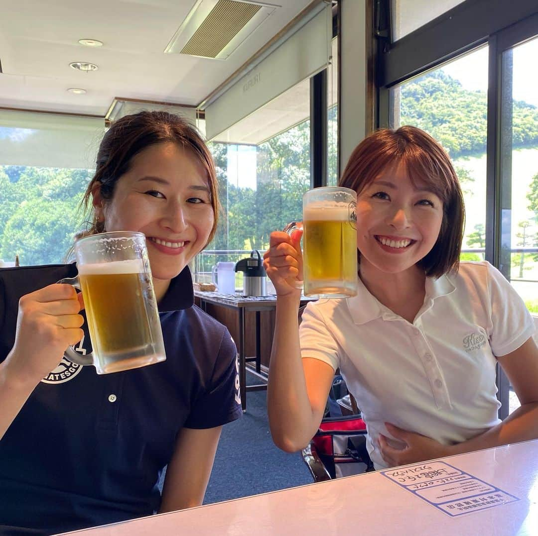 小尾渚沙さんのインスタグラム写真 - (小尾渚沙Instagram)「ドライバーを新調しました⛳️💕  なんとベストスコア更新！！ これまでの「115」から「114」になりました✌️笑 たった一打ですが、私にとっては大きな一打😭👏  今年中に110を切るのが目標です‼️ 目指せ109😎‼️💪🏼笑 . . #スワイプしてね 👉 #ゴルフ #ゴルフ女子 #小尾ールタイム #趣味  #休日 #ゴルフうまくなりたい  #スイング動画 #上総富士ゴルフクラブ」7月22日 21時20分 - obi_nagisa