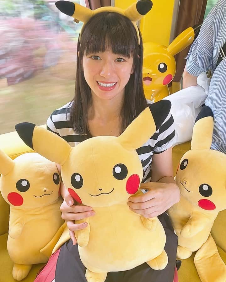 鈴木柚里絵のインスタグラム：「Pikachu train #ピカチュウトレイン #ピカチュウ  #気仙沼 #一ノ関 #pikachu #ポケモントレイン #pokemon #pokemontrain #pokèmon」