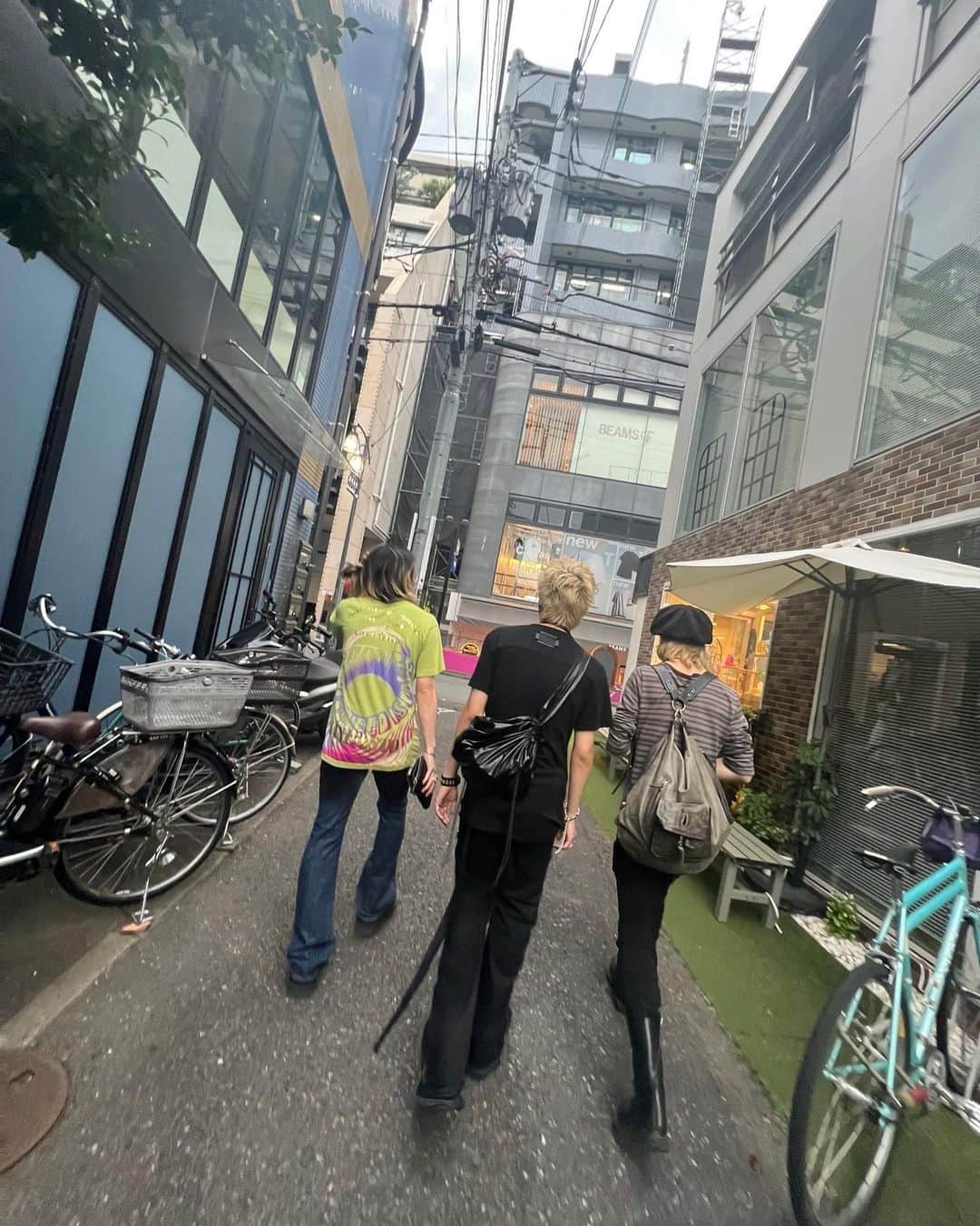 ロザッチのインスタグラム：「TOKYO🤝🤝😼😼」