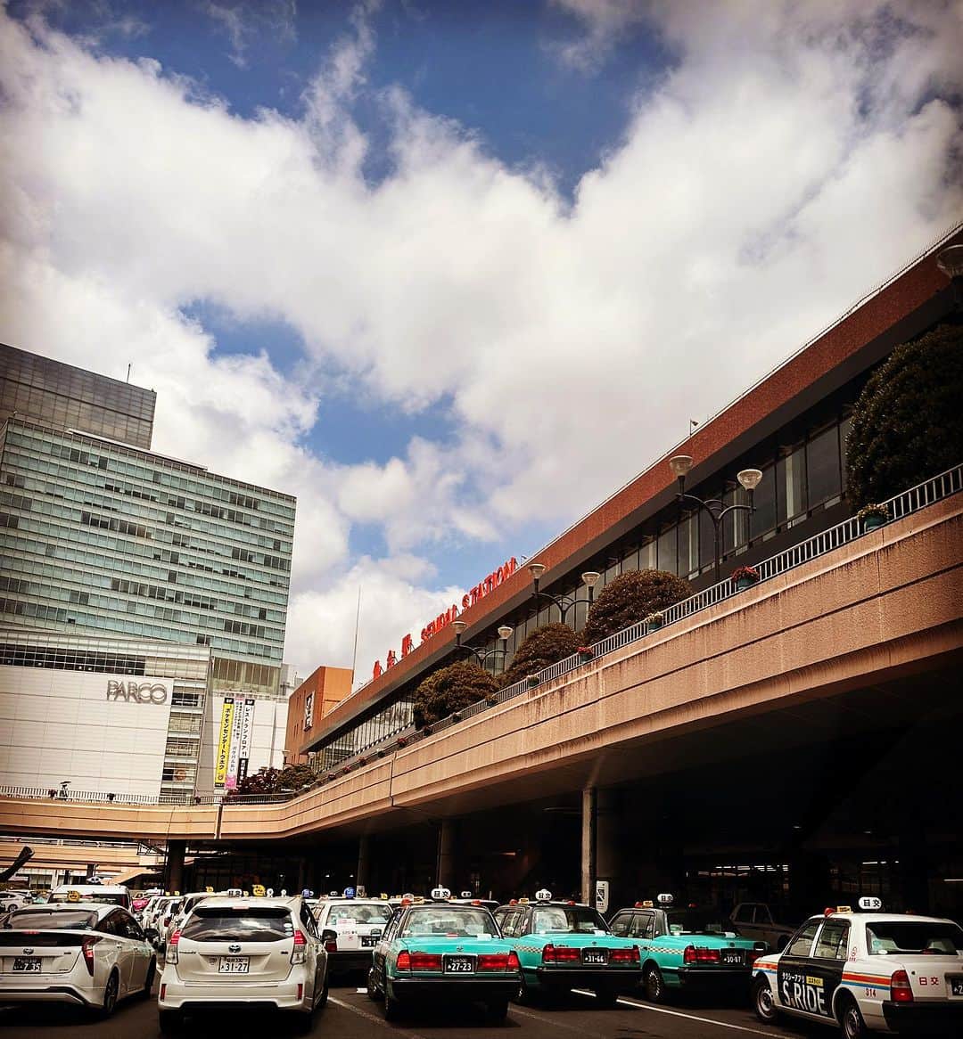 JILLさんのインスタグラム写真 - (JILLInstagram)「仙台着👍 4年振りのライブよん😊  7月22日-仙台rensaホール 7月23日_函館金森ホール —————————————- PERSONZ「I AM THE BEST TOUR」 6月18日_高知県立県民文化ホール グリーンホール 6月24日_札幌CUBE GARDEN 7月02日_ヒューリックホール東京 7月22日-仙台rensaホール 7月23日_函館金森ホール 8月04日_名古屋ダイアモンドホール 8月05日_大阪クラブクワトロ 8月11日_新潟LOTS 8月12日_高崎芸術劇場スタジオシアター 8月26日_福岡電気みらいホール —————————————-  #jillpersonz  #personz  #youtubepersonzチャンネル #note  #jillpersonz  #エアプレ #JILLプレ #ラジオ高崎 #三味線jill屋」7月22日 13時07分 - jillpersonz