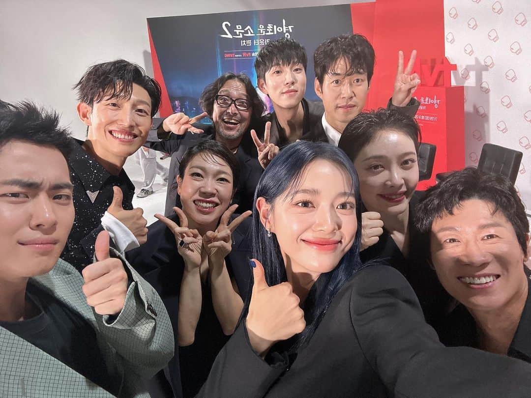 カン・ギヨンのインスタグラム：「경소2🕺🏻」