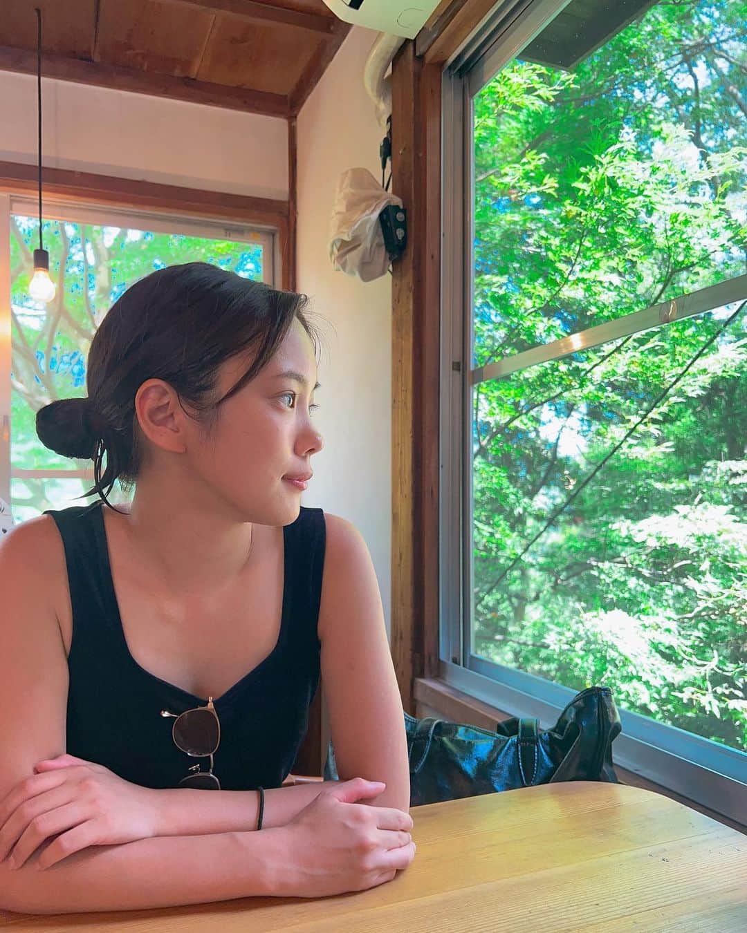 中山来未のインスタグラム：「🕶️♨️🍨⛰️🧖」
