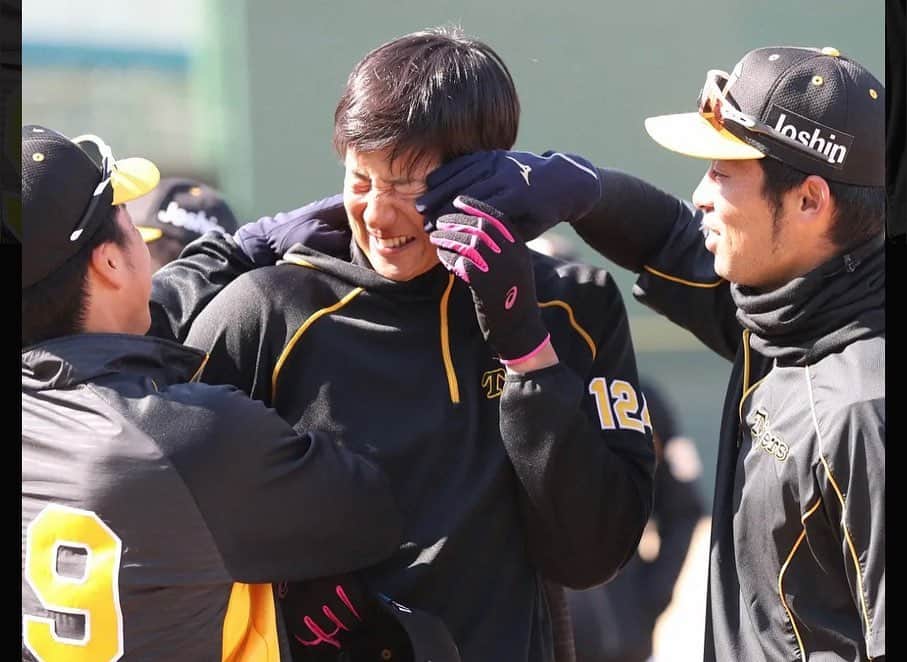 江越大賀のインスタグラム：「横！ゆっくり休んでな！ また一緒に野球しよ！  俺の誕生日にUFOキャッチャーで取ってきてくれたオラフずっと大事にしとくからな😊  #横田慎太郎」