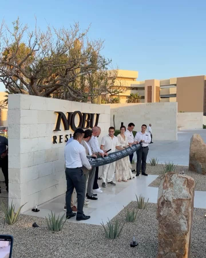 松久信幸のインスタグラム：「1st NOBU Residence opening ceremony ㊗️🎊 @nobuloscabos @nobuhotels  #loscabos #mexico🇲🇽 #nobuintown」