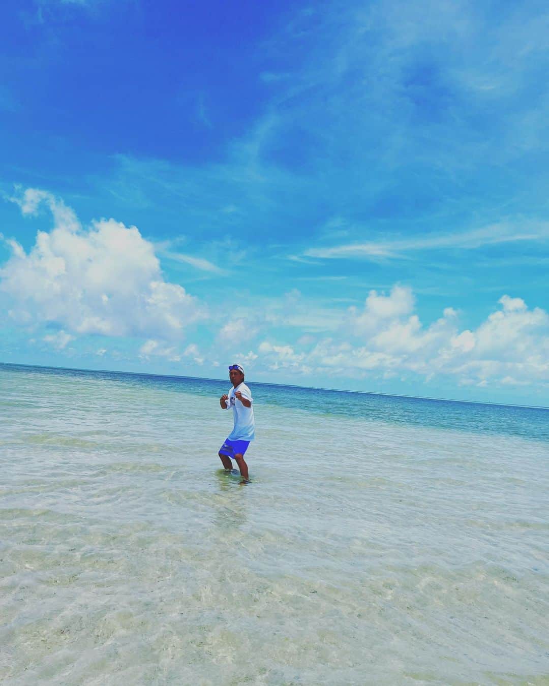 MASA（BRIDGET）のインスタグラム：「2023梅雨明け宣言🩵🏝️ 夏来たーーーー･:*+.\(( °ω° ))/.:+  熱中症、水難事故、十分に気をつけて夏を存分に楽しみましょう😊  #bridgetmasa」