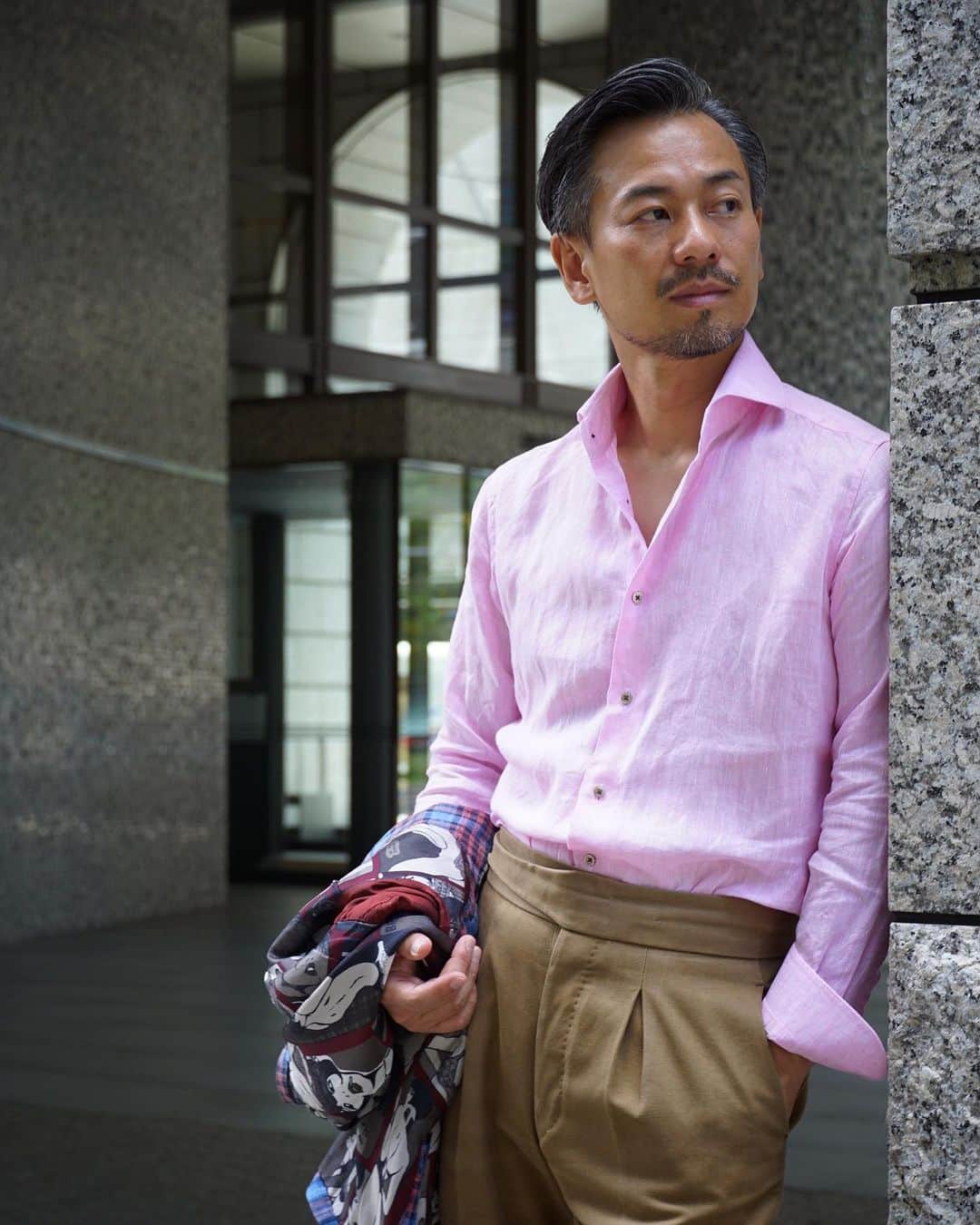 のインスタグラム：「Summer Jacket × Linen Shirt  #summerjacket  #linenshirt #オーダースーツ #オーダータキシード #mensfashion」