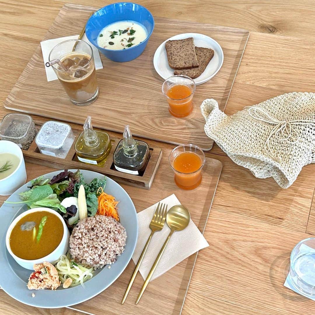natsumiさんのインスタグラム写真 - (natsumiInstagram)「lunch🍚♡ ㅤㅤㅤㅤㅤㅤㅤㅤㅤㅤㅤㅤㅤ @maison_shigeta  健康食を久しぶりに食べられた♩ その日の自分のコンディションに 合わせてご飯を選べるの！すてき✨ ㅤㅤㅤㅤㅤㅤㅤㅤㅤㅤㅤㅤㅤ じゃがいもスープ美味しかった☺︎ ㅤㅤㅤㅤㅤㅤㅤㅤㅤㅤㅤㅤㅤ ㅤㅤㅤㅤㅤㅤㅤㅤㅤㅤㅤㅤㅤ ㅤㅤㅤㅤㅤㅤㅤㅤㅤㅤㅤㅤㅤ #表参道カフェ #明治神宮前カフェ #東京ランチ #カフェ巡り #オーガニックカフェ」7月22日 14時43分 - iskw_ntm