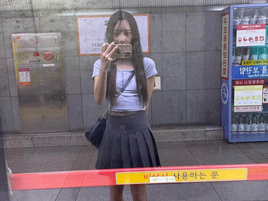 桜井もものインスタグラム：「、 、 韓国の地下鉄のメロディー聴くだけでテンション上がる🙊💛 、 、」