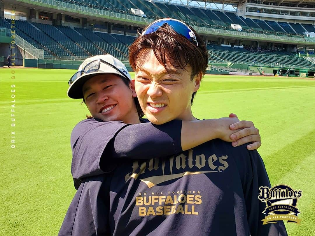 オリックス・バファローズさんのインスタグラム写真 - (オリックス・バファローズInstagram)「#宮城大弥 #宮城くん #山崎福也 #山崎颯一郎 #山本由伸 #オールスターお疲れ様でした #ねぎらいシリーズ #ほっともっとフィールド神戸 #Bs2023 #buffaloes #baseball #ORIX #プロ野球」7月22日 15時16分 - orix_buffaloes