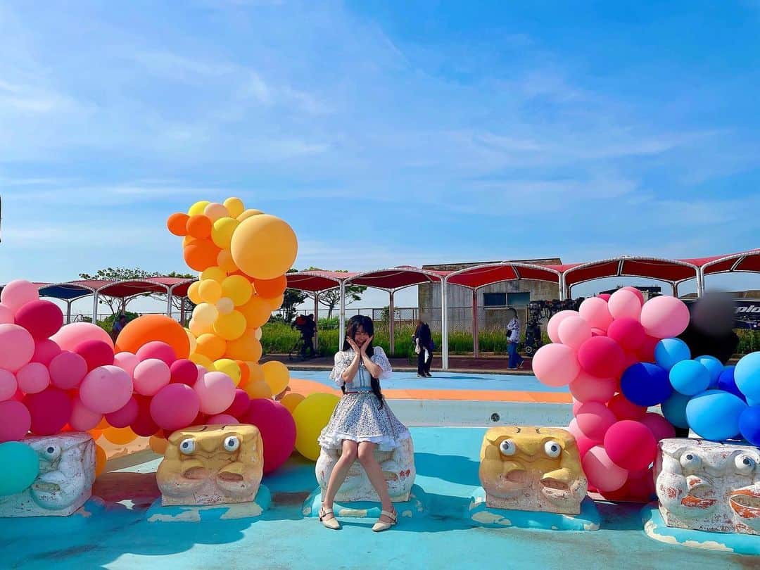 のインスタグラム：「.  mv撮影の時にいた カニさんがかわちくて #好きになっちゃった 🦀🦀🦀  #ske48 #idol #かに #かわちい  #mv #オフショット」
