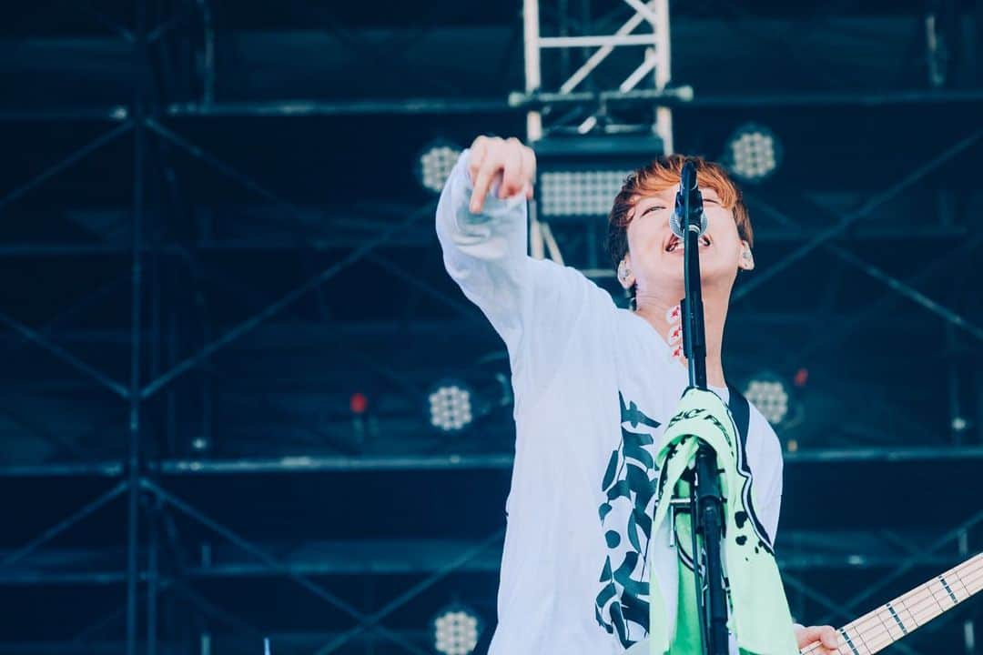 04 Limited Sazabysさんのインスタグラム写真 - (04 Limited SazabysInstagram)「. 7/22(土) 舞洲スポーツアイランド 『OSAKA GIGANTIC MUSIC FESTIVAL2023』  📸@junpeihiyoshi」7月22日 21時36分 - 04limitedsazabys_official