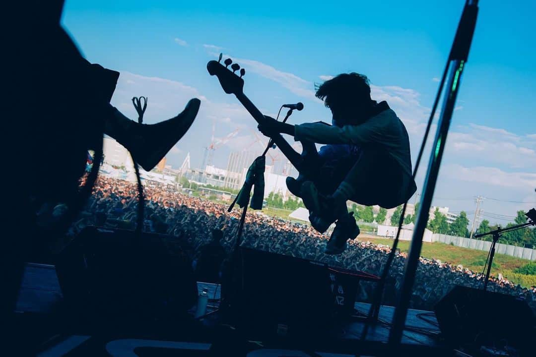 04 Limited Sazabysさんのインスタグラム写真 - (04 Limited SazabysInstagram)「. 7/22(土) 舞洲スポーツアイランド 『OSAKA GIGANTIC MUSIC FESTIVAL2023』  📸@junpeihiyoshi」7月22日 21時36分 - 04limitedsazabys_official