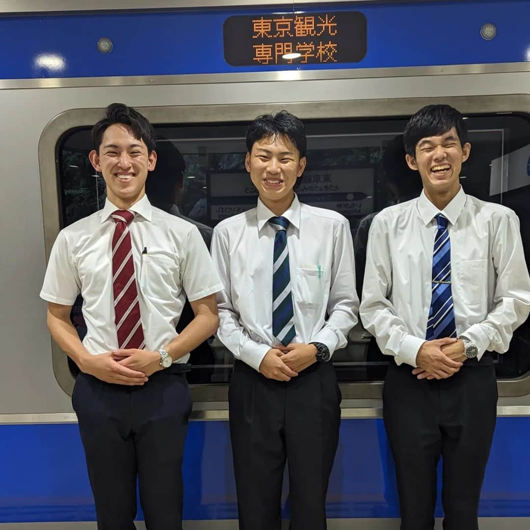 東京観光専門学校さんのインスタグラム写真 - (東京観光専門学校Instagram)「夏休みオーキャンスタート🌻🍧 #鉄道サービス学科 の 1年生 #学生スタッフ  ようやくデビューしました🎉  今日は #鉄道会社 の #就職試験対策 として、#SPI の問題に挑戦✊ 明日は #クレペリン の体験ができますよ🐥  夏休みにたくさんの方に お会いできますように😆‼️ #東京観光専門学校　#オープンキャンパス　#オーキャン　#夏休み　#鉄道マン　#学スタ　#高校生　#職業体験　#体験実習　#鉄道好きな人と繋がりたい　#撮り鉄　#乗り鉄」7月22日 17時05分 - tokan_1967