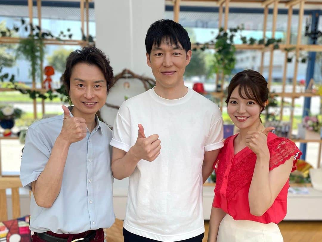 千田剛裕のインスタグラム：「サタファンゲスト⚡️ 俳優の目代雄介さん🎤 台湾についてたくさん お話しして頂きました☺️ もっと聞きたかったな〜🍍 また遊びに来て下さい！！  #目代雄介 さん#俳優#台湾#めんこいテレビ#サタファン#アナウンサー#三宅絹紗 #千田剛裕」