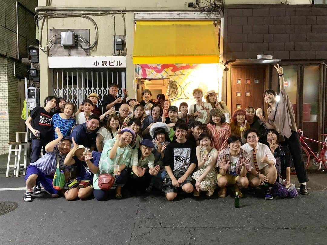 櫻田宗久さんのインスタグラム写真 - (櫻田宗久Instagram)「.  昨夜、誕生日パーティーにお越しいただいた皆様、あたたかいメッセージをくださった皆様、ありがとうございました。  想像以上に、たくさんの皆様がお祝いに駆けつけてくれて、皆さんのあたたかい眼差しの中で私は本当に幸せ者だと感じました。  私も、皆様に少しでも恩返ししたいと思います。 皆さんが楽しい時間を過ごせることができるように、私自身もより一層あらゆる事を本気でやっていこうと思います。  櫻田宗久」7月22日 17時23分 - munetopia