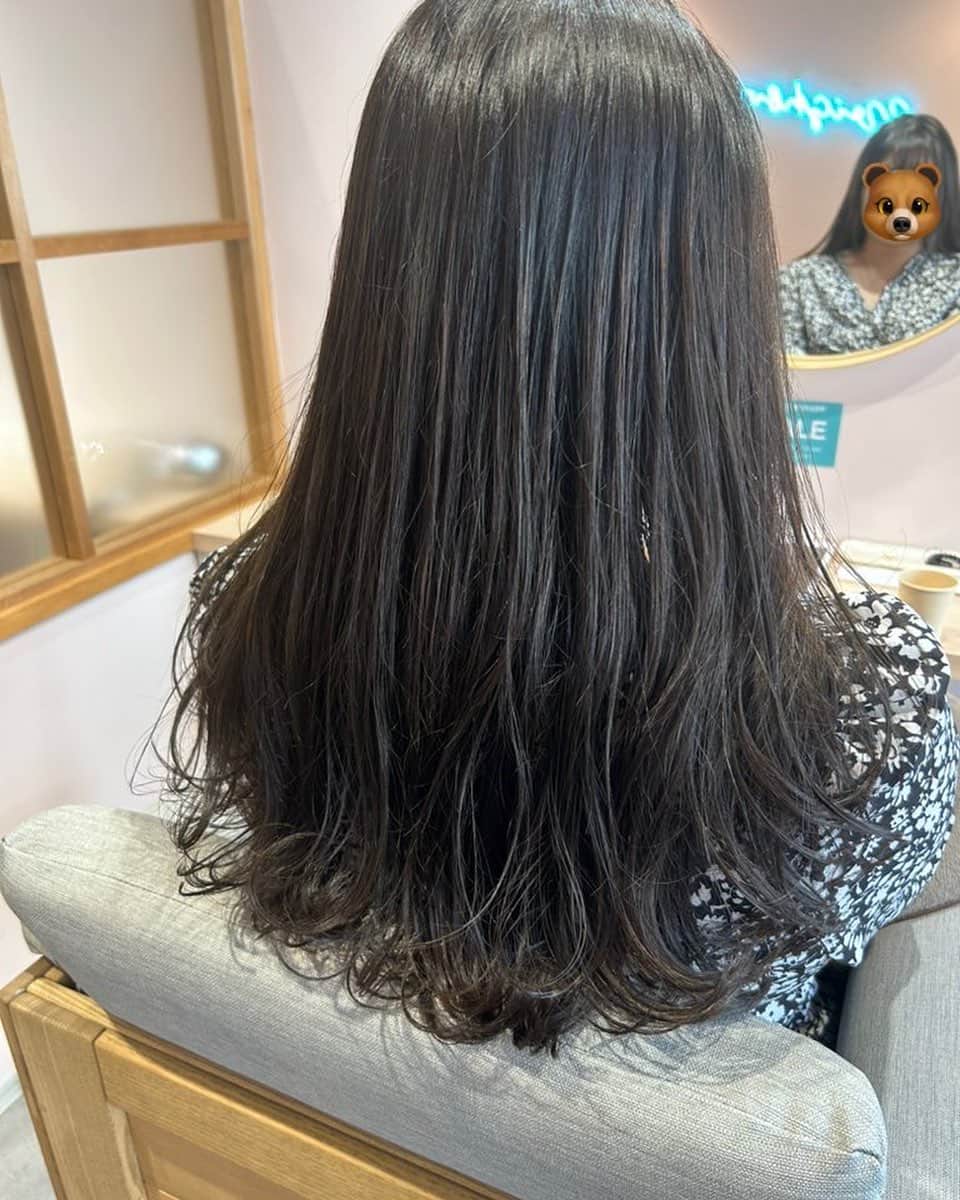 R!Nのインスタグラム：「New Hair💗 久しぶりに6トーンまで落としました！」