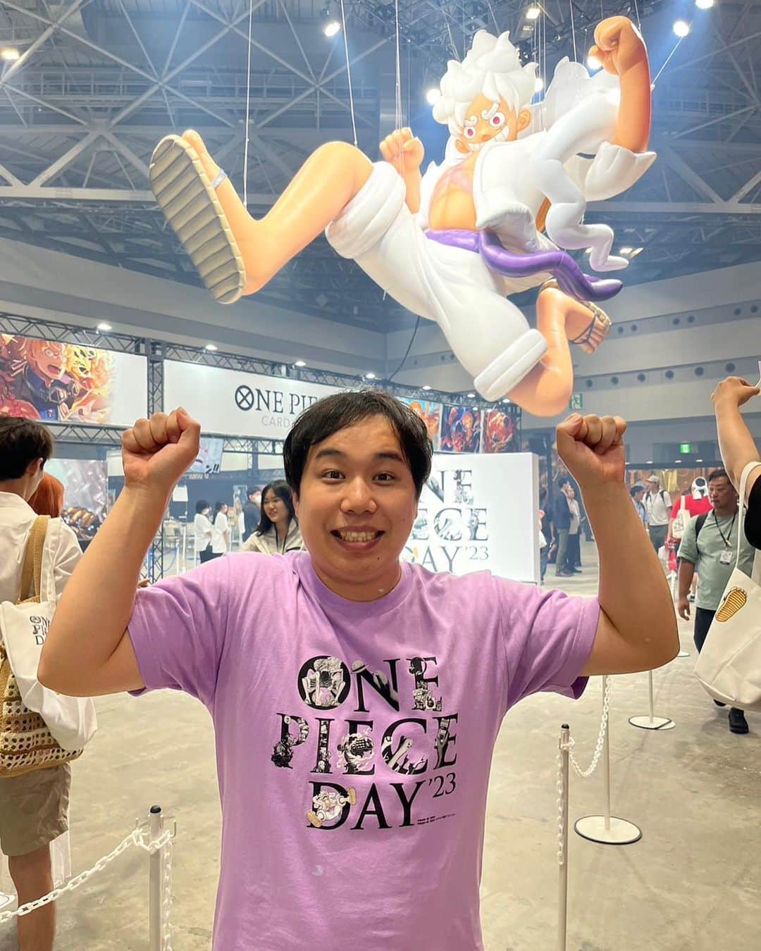 せいやのインスタグラム：「ONE PIECE DAY最高でしたー！ キリさんと肩組めたし大槻さんの生Memoriesも泣きそうなったぁ😭ワンピ最高！！ #ワンピースの日」